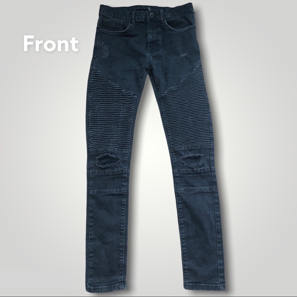 Zara Men Skinny Jeans Rips in Pants near knee area